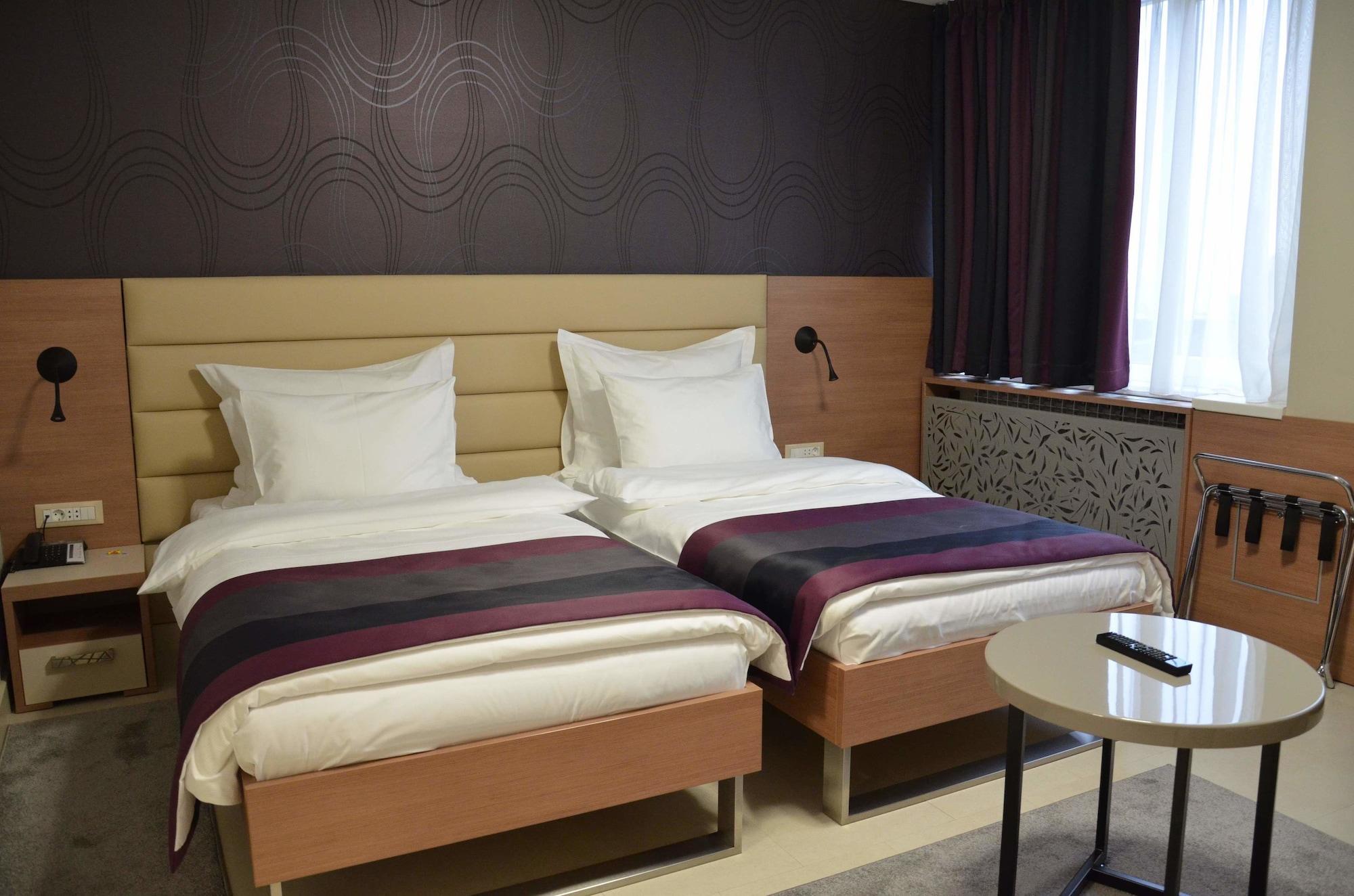 Hotel Srbija Garden-Free Parking Βελιγράδι Εξωτερικό φωτογραφία