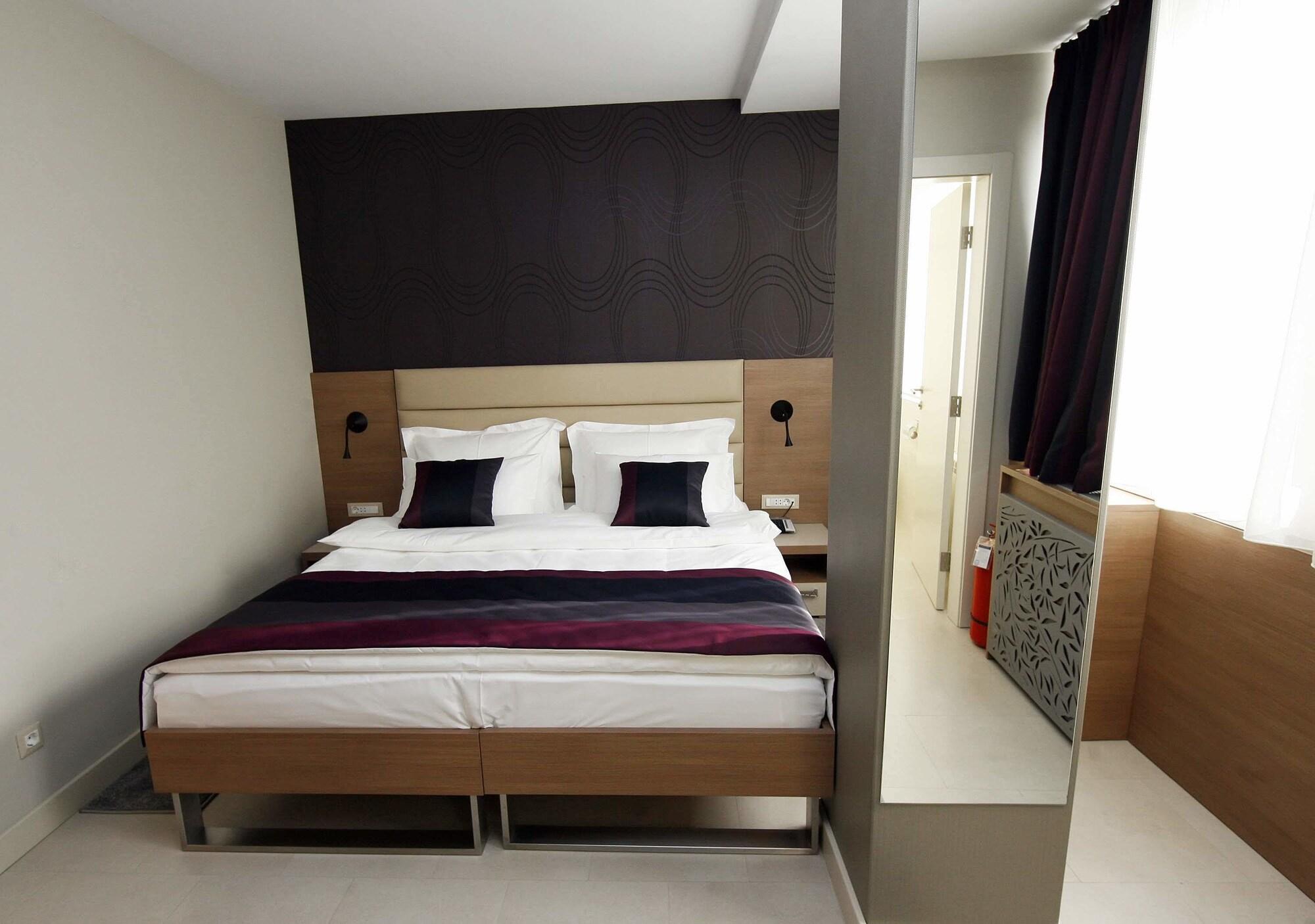 Hotel Srbija Garden-Free Parking Βελιγράδι Εξωτερικό φωτογραφία