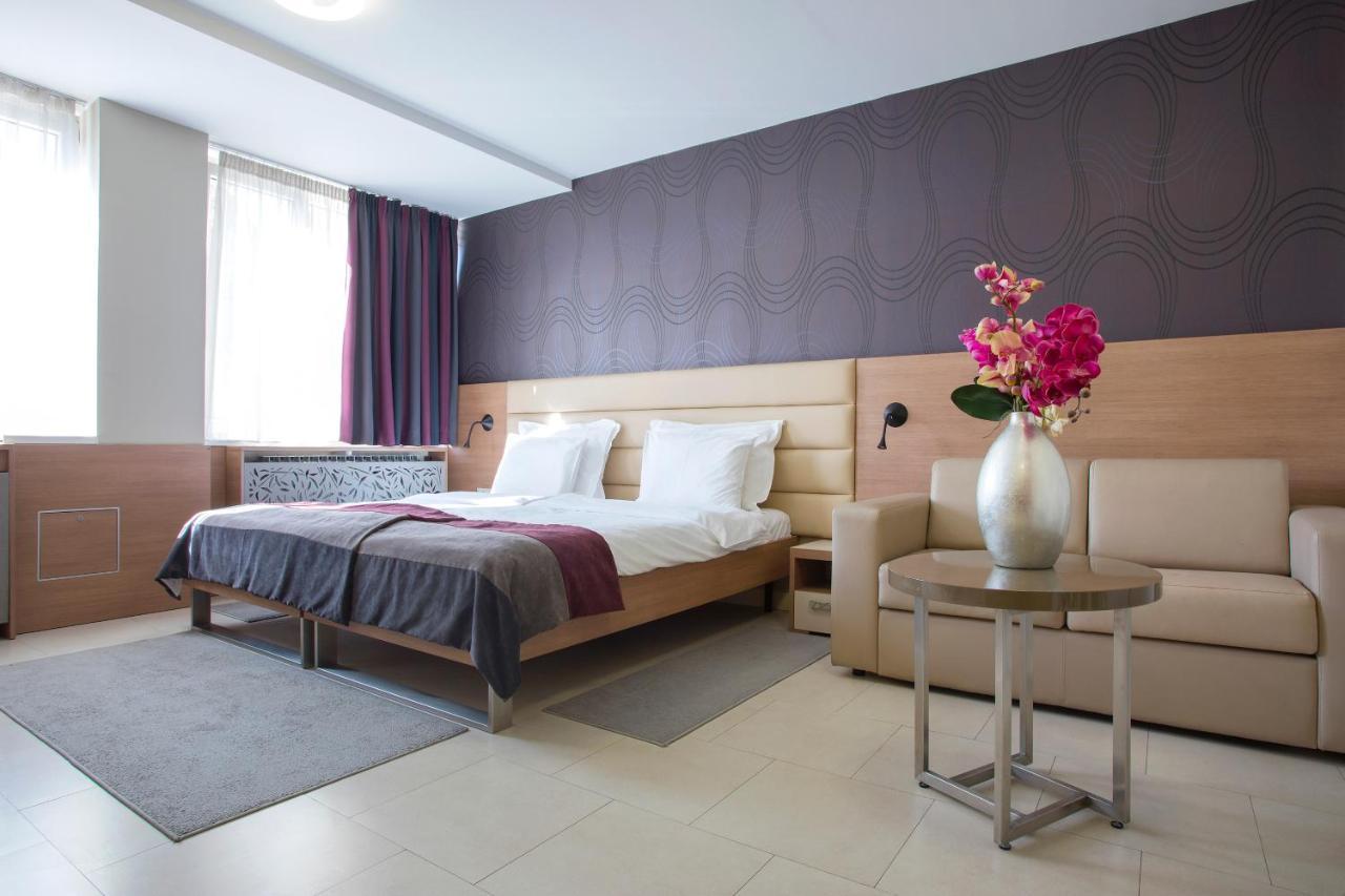 Hotel Srbija Garden-Free Parking Βελιγράδι Εξωτερικό φωτογραφία