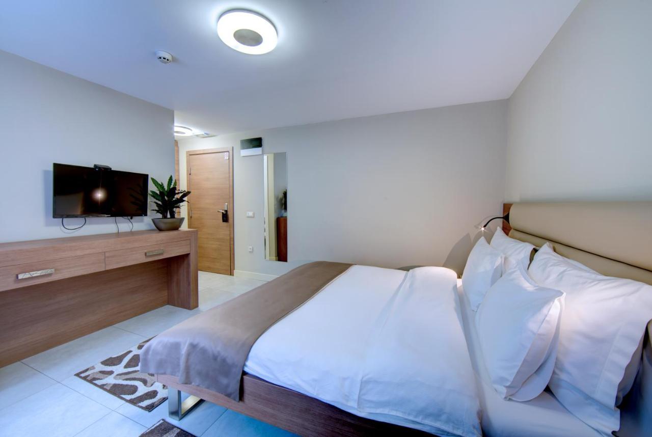 Hotel Srbija Garden-Free Parking Βελιγράδι Εξωτερικό φωτογραφία