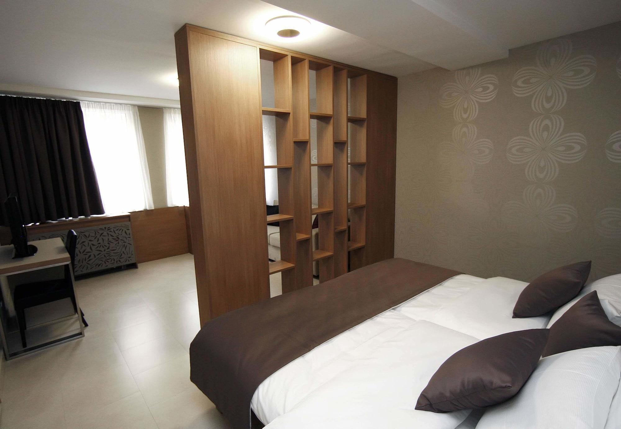 Hotel Srbija Garden-Free Parking Βελιγράδι Εξωτερικό φωτογραφία