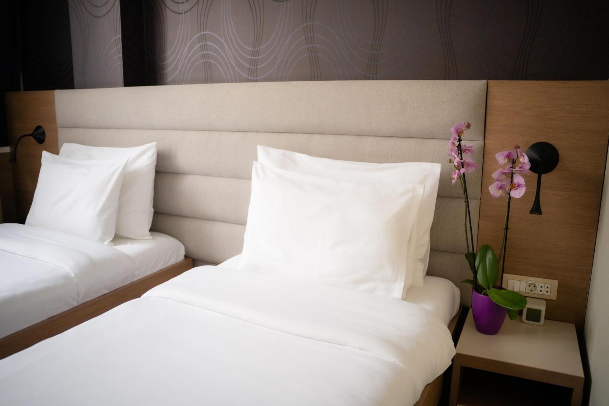 Hotel Srbija Garden-Free Parking Βελιγράδι Εξωτερικό φωτογραφία